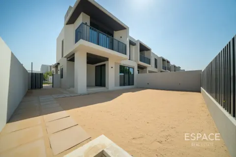 Vila v Jebel Ali, Dubai, SAE 4 ložnice, 286 m² Č.: 738151