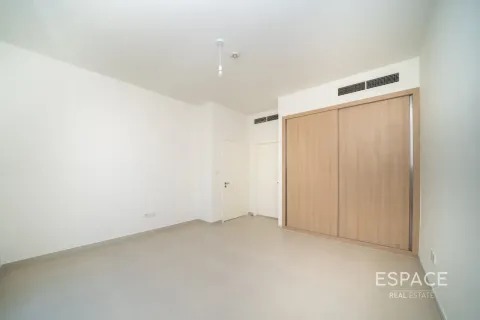 Villa en alquiler en Jebel Ali, Dubai, EAU 4 dormitorios, 286 m2 № 738151 - foto 8