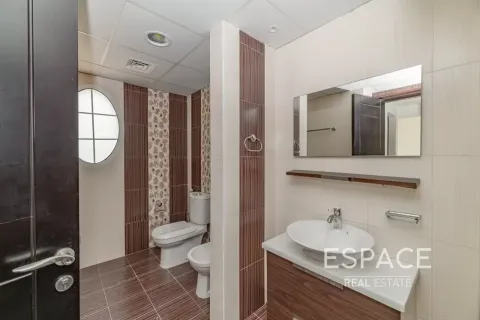 Üürile anda villa asukohaga The Springs, Dubai, AÜE: 3 magamistoaga, 270 m² Nr 738154 - pilt 11