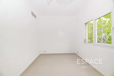 Üürile anda villa asukohaga The Springs, Dubai, AÜE: 3 magamistoaga, 270 m² Nr 738154 - pilt 6