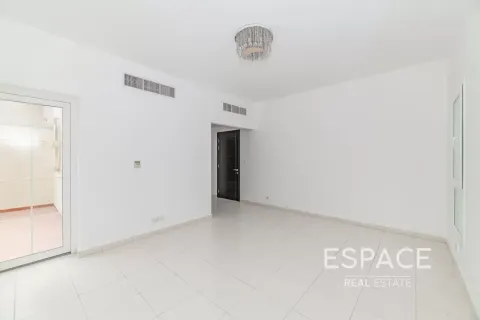 Üürile anda villa asukohaga The Springs, Dubai, AÜE: 3 magamistoaga, 270 m² Nr 738154 - pilt 10