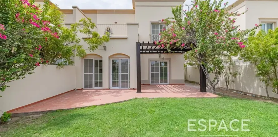 Villa asukohaga The Springs, Dubai, AÜE: 3 magamistoaga, 270 m² Nr 738154