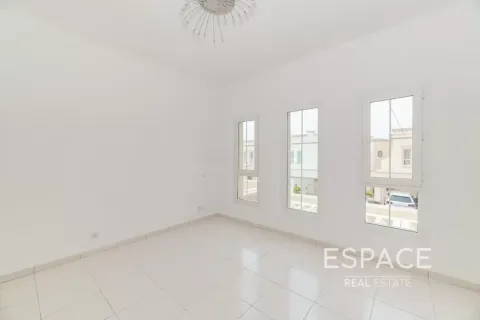 Üürile anda villa asukohaga The Springs, Dubai, AÜE: 3 magamistoaga, 270 m² Nr 738154 - pilt 8