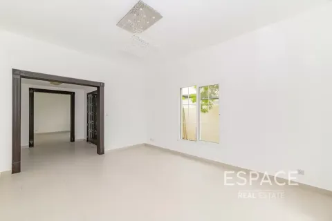 Üürile anda villa asukohaga The Springs, Dubai, AÜE: 3 magamistoaga, 270 m² Nr 738154 - pilt 7