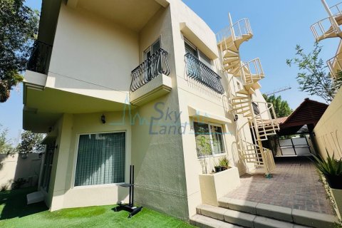 Villa Umm Suqeim, Dubaijā, AAE 4 istabas, 372 m2 Nr. 685595