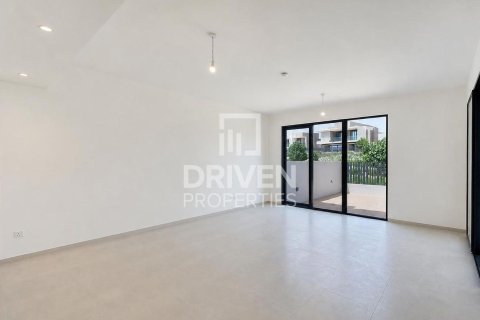 Shtëpi në qytet në Jebel Ali, Dubai, Emiratet e Bashkuara Arabe 4 dhoma gjumi, 366.04 m2. № 756869