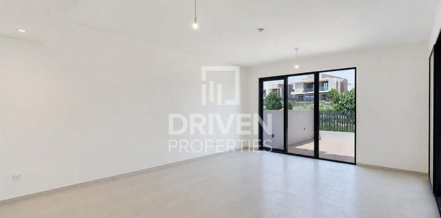 Kamienica w Jebel Ali, Dubai, ZEA 4 sypialnie, 366.04 mkw. nr 756869