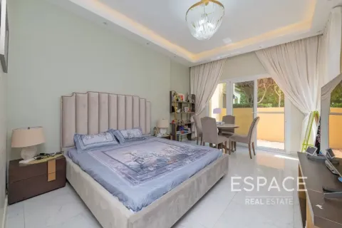 Vila di Arabian Ranches, Dubai, UAE 4 bilik tidur, 287 meter persegi № 737941 - foto 13