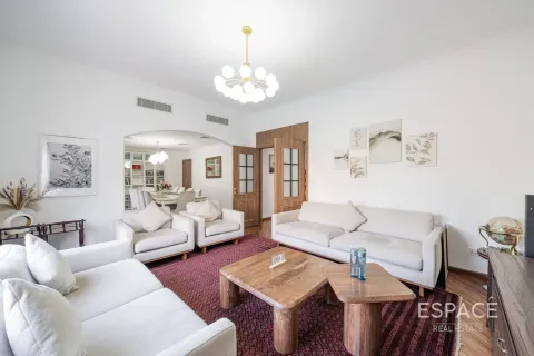 Вилла Meadows, Дубай, БАӘ-да 4 жатын бөлмелер, 337 м² № 737945 - фото 2