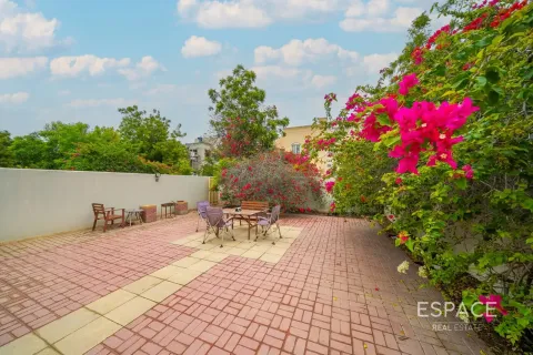 Villa zum Verkauf in The Springs, Dubai, VAE 2 Schlafzimmer, 167 m2 Nr. 737944 - Foto 14