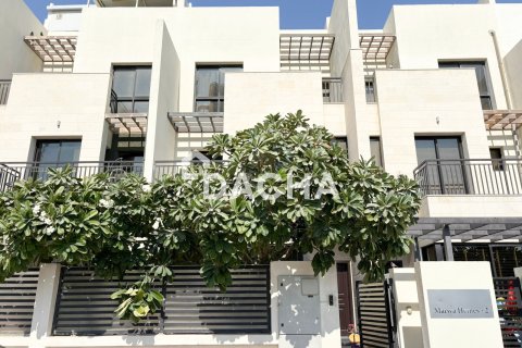 Villa in Jumeirah Village Circle, Dubai, UAE 4 bedrooms, 302 sq.m. № 758647
