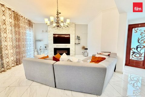 Вилла Дубай, БАӘ-да 4 жатын бөлмелер, 533.6 м² № 766323 - фото 7