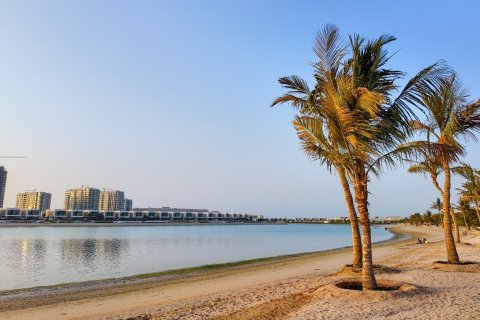 Řadový dům v Ras Al Khaimah, SAE 3 ložnice, 316 m² Č.: 734716 - fotografie 11