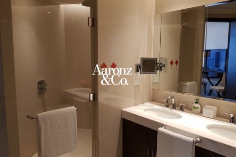Apartman u gradu Downtown Dubai (Downtown Burj Dubai), UAE 2 spavaće sobe, 149 m2 Br. 720688 - Slika 2