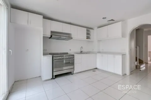 Townhouse di The Springs, Dubai, UEA 2 kamar tidur, 153 m2 nomor 738091 - foto 5