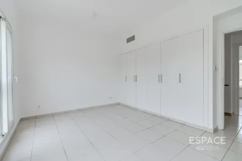 Townhouse di The Springs, Dubai, UEA 2 kamar tidur, 153 m2 nomor 738091 - foto 13