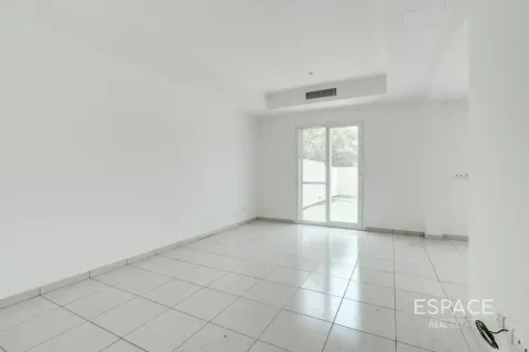 Townhouse di The Springs, Dubai, UEA 2 kamar tidur, 153 m2 nomor 738091 - foto 2