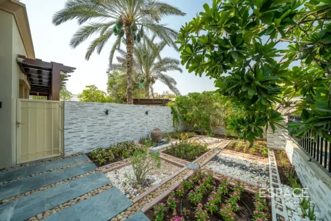 Casa urbana para arrendamento em The Springs, Dubai, EAU 3 quartos, 209 m2 № 738094 - foto 19