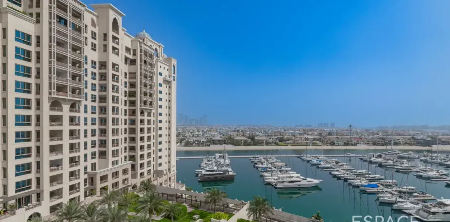 Apartamento em Palm Jumeirah, Dubai, EAU 2 quartos, 174 m2 № 738095