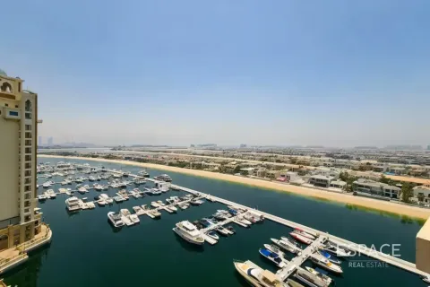 Apartament în Palm Jumeirah, Dubai, EAU 3 dormitoare, 234 mp.  №738093
