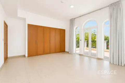 Villa uthyres i Jumeirah Park, Dubai, UAE 4 sovrum, 455 kvm Nr. 738108 - fotografi 3