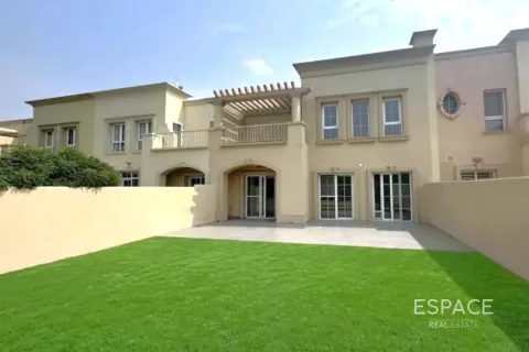 Villa asukohaga The Springs, Dubai, AÜE: 3 magamistoaga, 227 m² Nr 738106