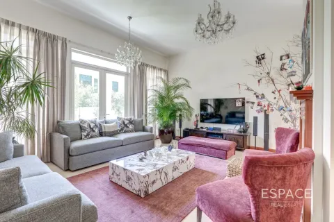Villa itt: Arabian Ranches, Dubai, EAE, 3 hálószoba, 299 m², azonosító: 738105 - fénykép 6