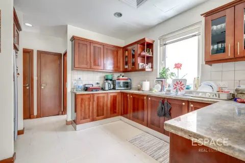 Villa itt: Arabian Ranches, Dubai, EAE, 3 hálószoba, 299 m², azonosító: 738105 - fénykép 7