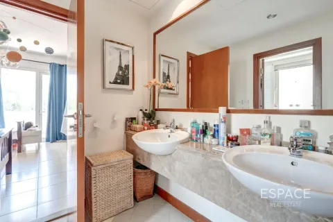 Villa itt: Arabian Ranches, Dubai, EAE, 3 hálószoba, 299 m², azonosító: 738105 - fénykép 14