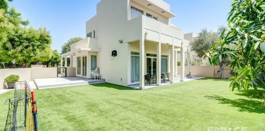 Villa itt: Arabian Ranches, Dubai, EAE, 3 hálószoba, 299 m², azonosító: 738105