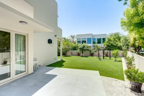 Villa itt: Arabian Ranches, Dubai, EAE, 3 hálószoba, 299 m², azonosító: 738105 - fénykép 17
