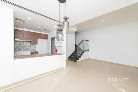 Villa til leje i Mudon, Dubai, UAE 4 soveværelser, 251 kvm № 738110 - foto 4
