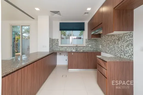Villa til leje i Mudon, Dubai, UAE 4 soveværelser, 251 kvm № 738110 - foto 10
