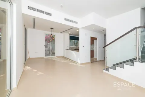 Villa til leje i Mudon, Dubai, UAE 4 soveværelser, 251 kvm № 738110 - foto 3