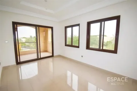 Villa til leje i Arabian Ranches, Dubai, UAE 4 soveværelser, 319 kvm № 738104 - foto 6