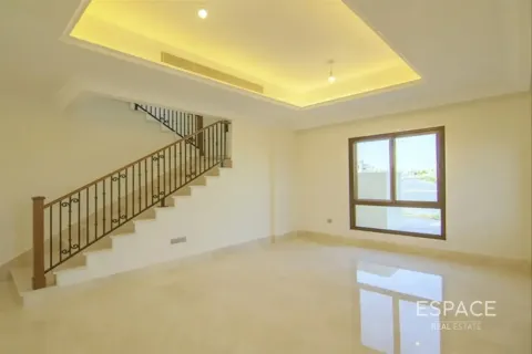 Villa til leje i Arabian Ranches, Dubai, UAE 4 soveværelser, 319 kvm № 738104 - foto 2