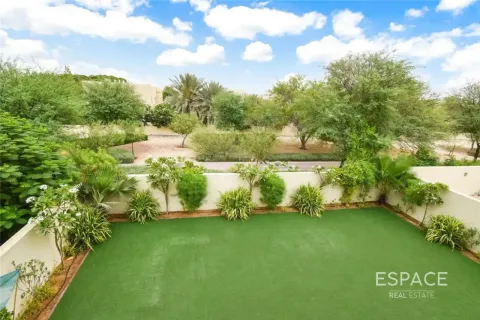 Villa til leje i Arabian Ranches, Dubai, UAE 4 soveværelser, 319 kvm № 738104 - foto 9