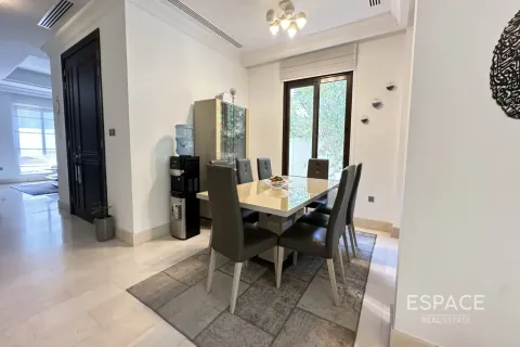 Villa til leje i Arabian Ranches, Dubai, UAE 4 soveværelser, 319 kvm № 738104 - foto 11