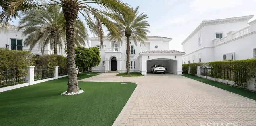 Вілла в Jumeirah Islands, Дубай, ОАЕ 4 спальні, 491м2 № 738109