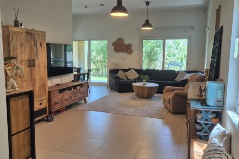 Вилла Dubai Land, Дубай, БАӘ-да 3 жатын бөлмелер, 325 м² № 726927 - фото 5
