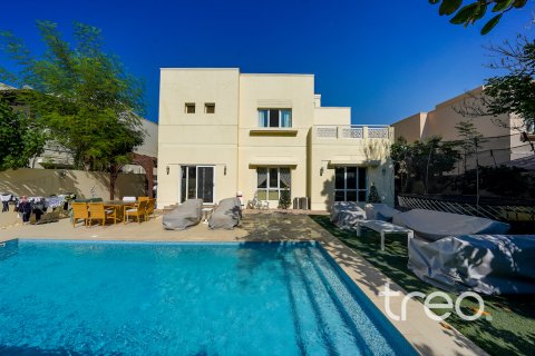 Villa te koop in Meadows, Dubai, VAE 4 slaapkamers, 387.41 vr.m., nr 761298 - foto 10