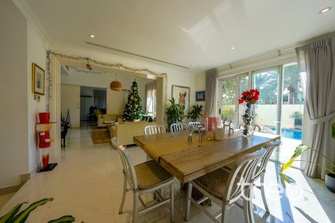 Villa te koop in Meadows, Dubai, VAE 4 slaapkamers, 387.41 vr.m., nr 761298 - foto 6