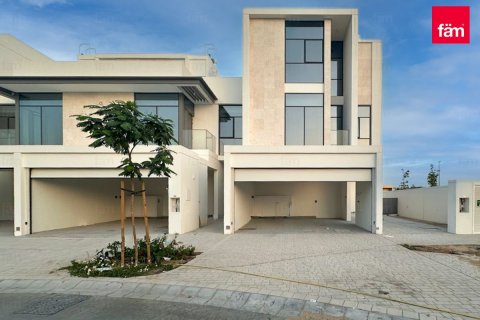 Villa asukohaga Dubai, AÜE: 4 magamistoaga, 456.4 m² Nr 763238
