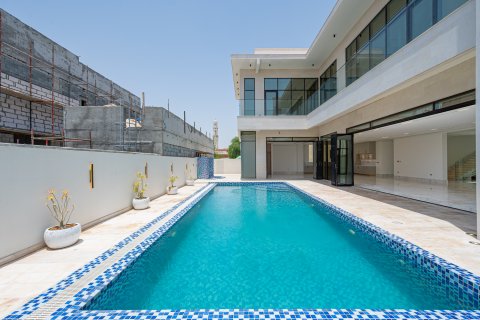 וילה להשכרה ב Al Aweer, Dubai, איחוד האמירויות  5 חדרי שינה, 926.61 מ"ר, מספר 749812 - תמונה 16