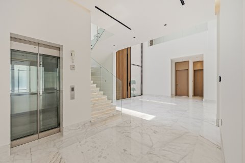 וילה להשכרה ב Al Aweer, Dubai, איחוד האמירויות  5 חדרי שינה, 926.61 מ"ר, מספר 749812 - תמונה 10
