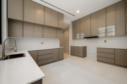 וילה להשכרה ב Al Aweer, Dubai, איחוד האמירויות  5 חדרי שינה, 926.61 מ"ר, מספר 749812 - תמונה 15