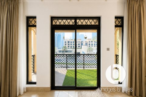 Apartment til leje i Old Town, Dubai, UAE 1 soveværelse, 87 kvm № 766400 - foto 7