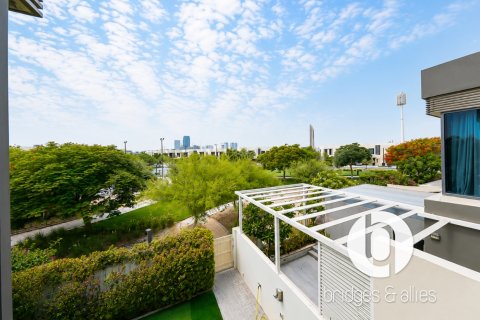 Vila u Dubai Hills Estate, UAE 4 spavaćih soba, 202 m2 Br. 766399 - fotografija 4
