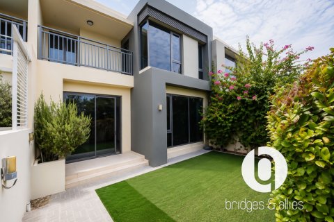 Vila u Dubai Hills Estate, UAE 4 spavaćih soba, 202 m2 Br. 766399 - fotografija 6