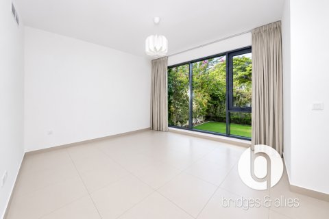Vila u Dubai Hills Estate, UAE 4 spavaćih soba, 202 m2 Br. 766399 - fotografija 14